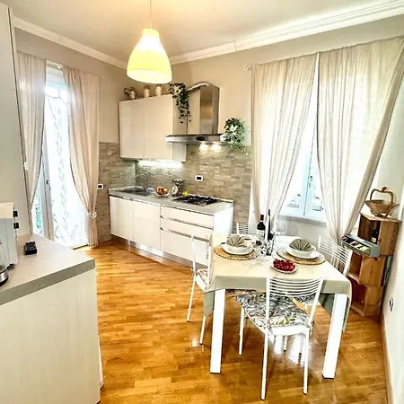 Apartment Lovely Free Parking