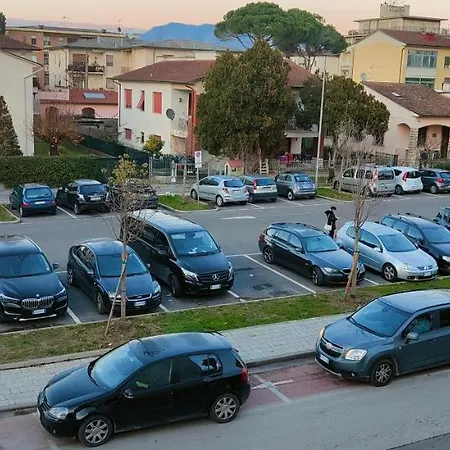 Lovely Free Parking Apartment