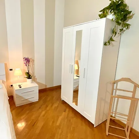 Lovely Free Parking Apartment